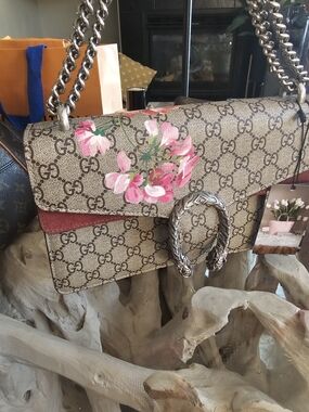 Gucci Pink Floral GG Supreme Shoulder Bag